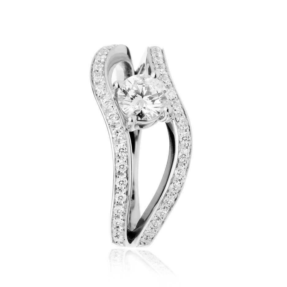 Forever-Unique-Jewels-Natural-diamonds-Diamanti-Gioielli-Collezione-EVA-Solitario-Anello-Diamante-Capricciosa